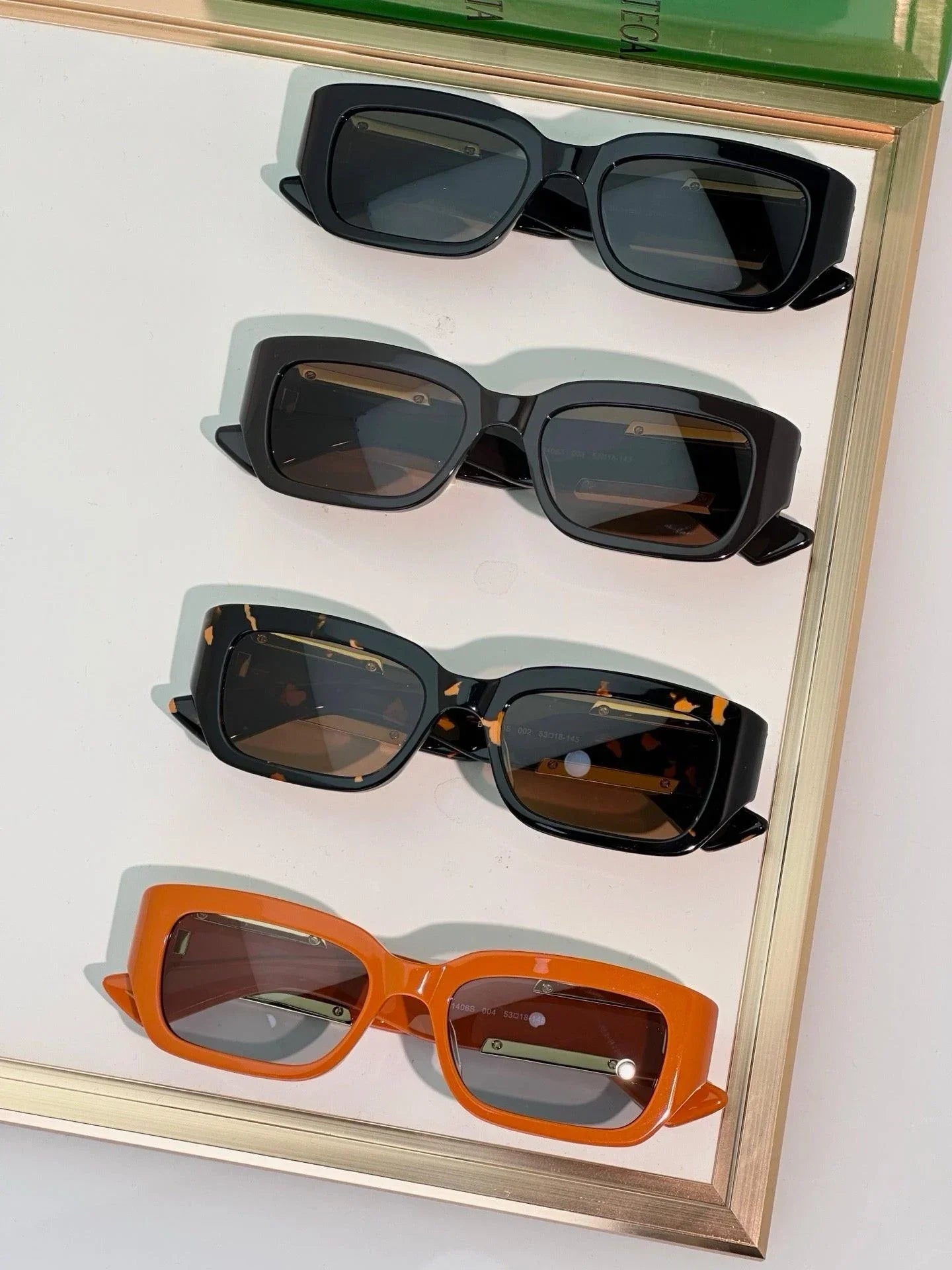 BOTTEGA VENETA BV1406S Unisex Sunglasses💚