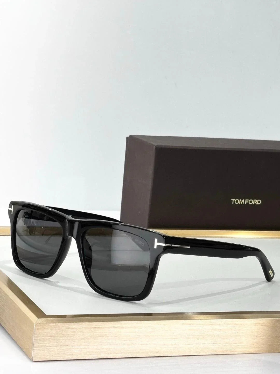 TOM FORD Buckley-02 TF906-N 01A 🔱