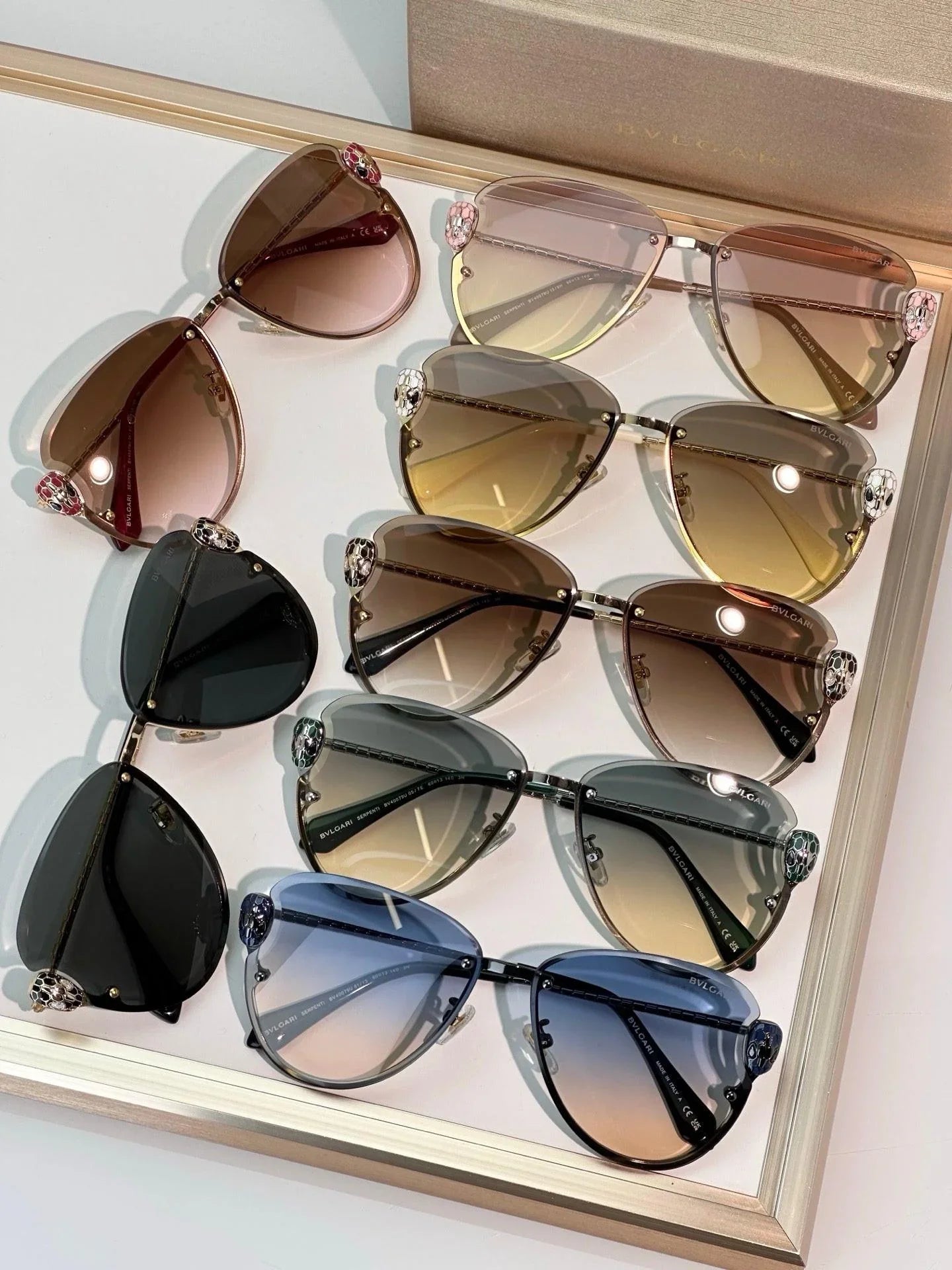 BVLGARI Bvlgari Serpenti 40079U   Women's Sunglasses ✨
