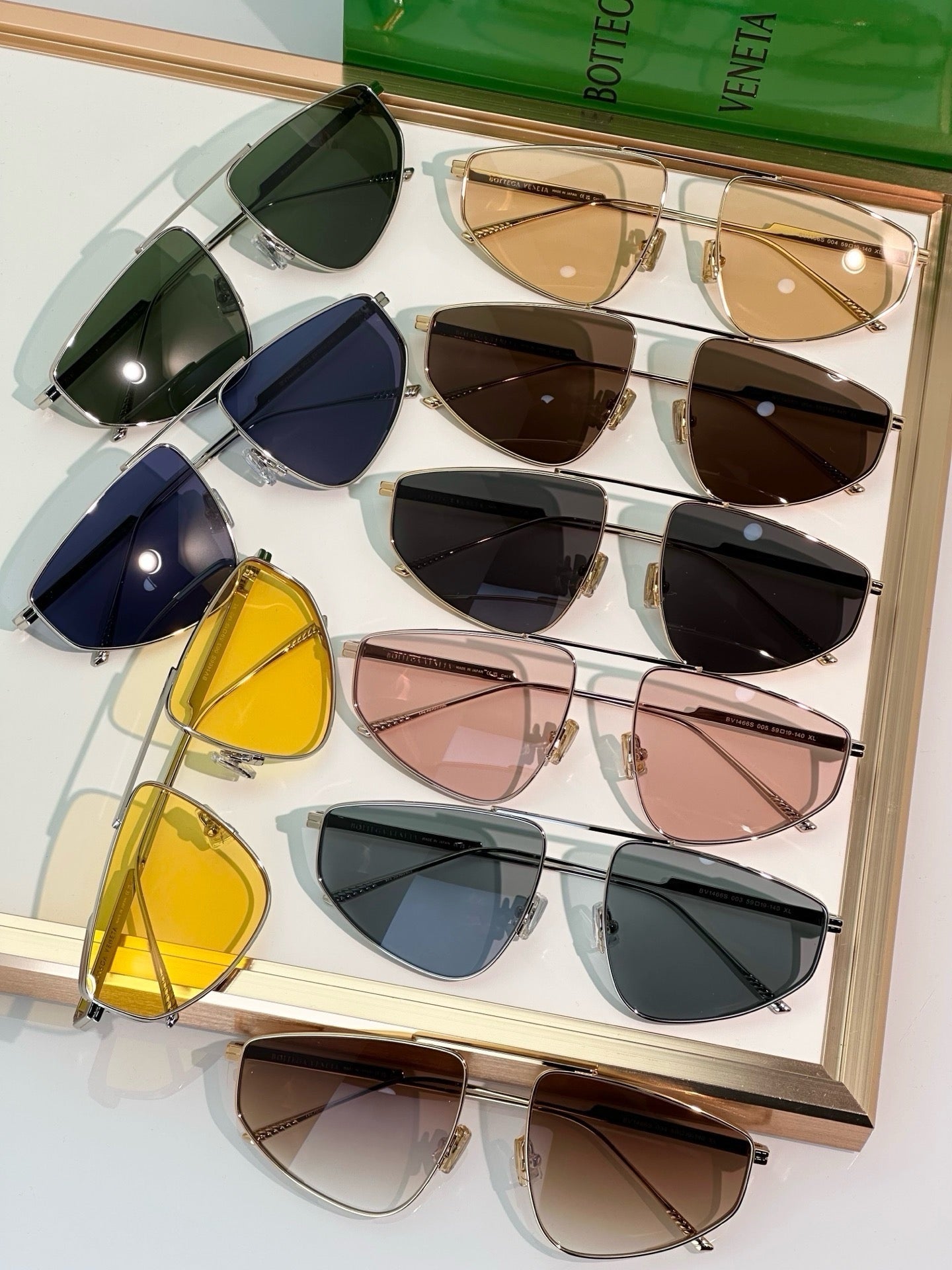 BOTTEGA VENETA BV1466S 004 Sunglasses💚