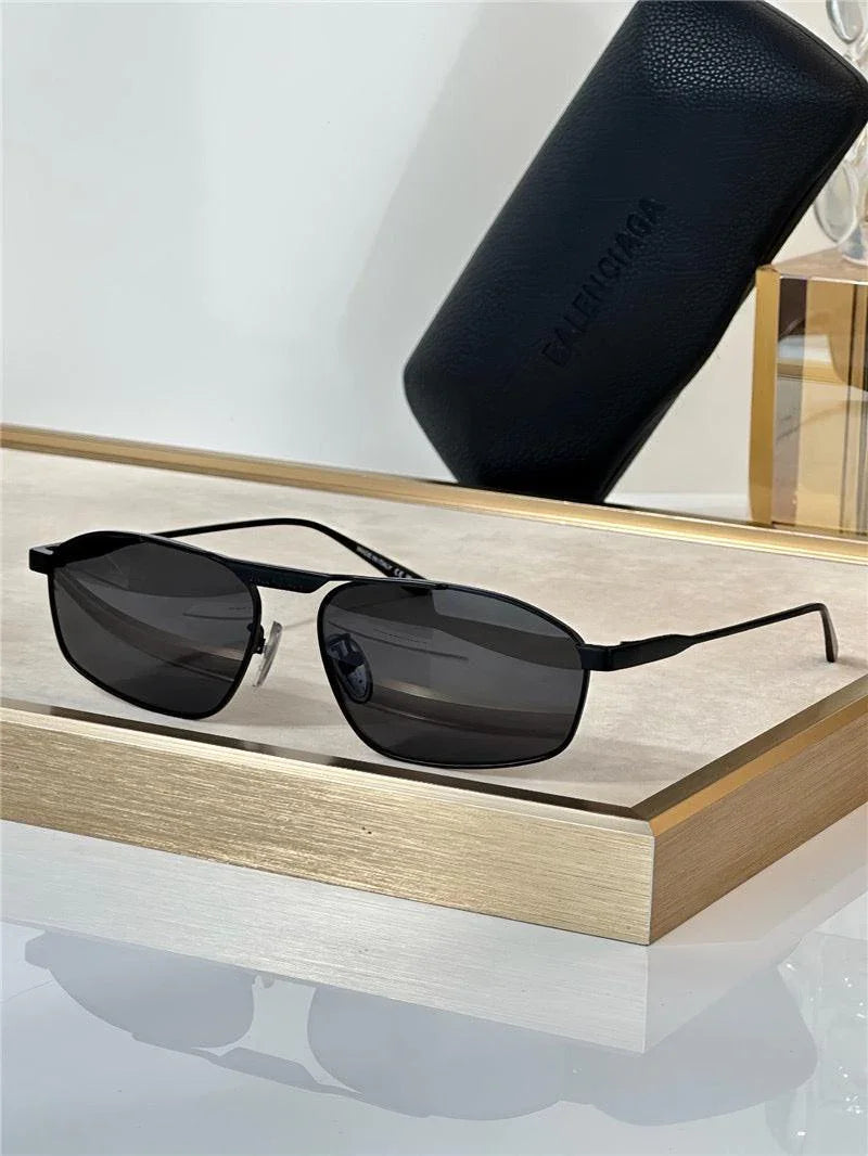 BALENCIAGA BB0416S  BB Logo Sunglasses🖤