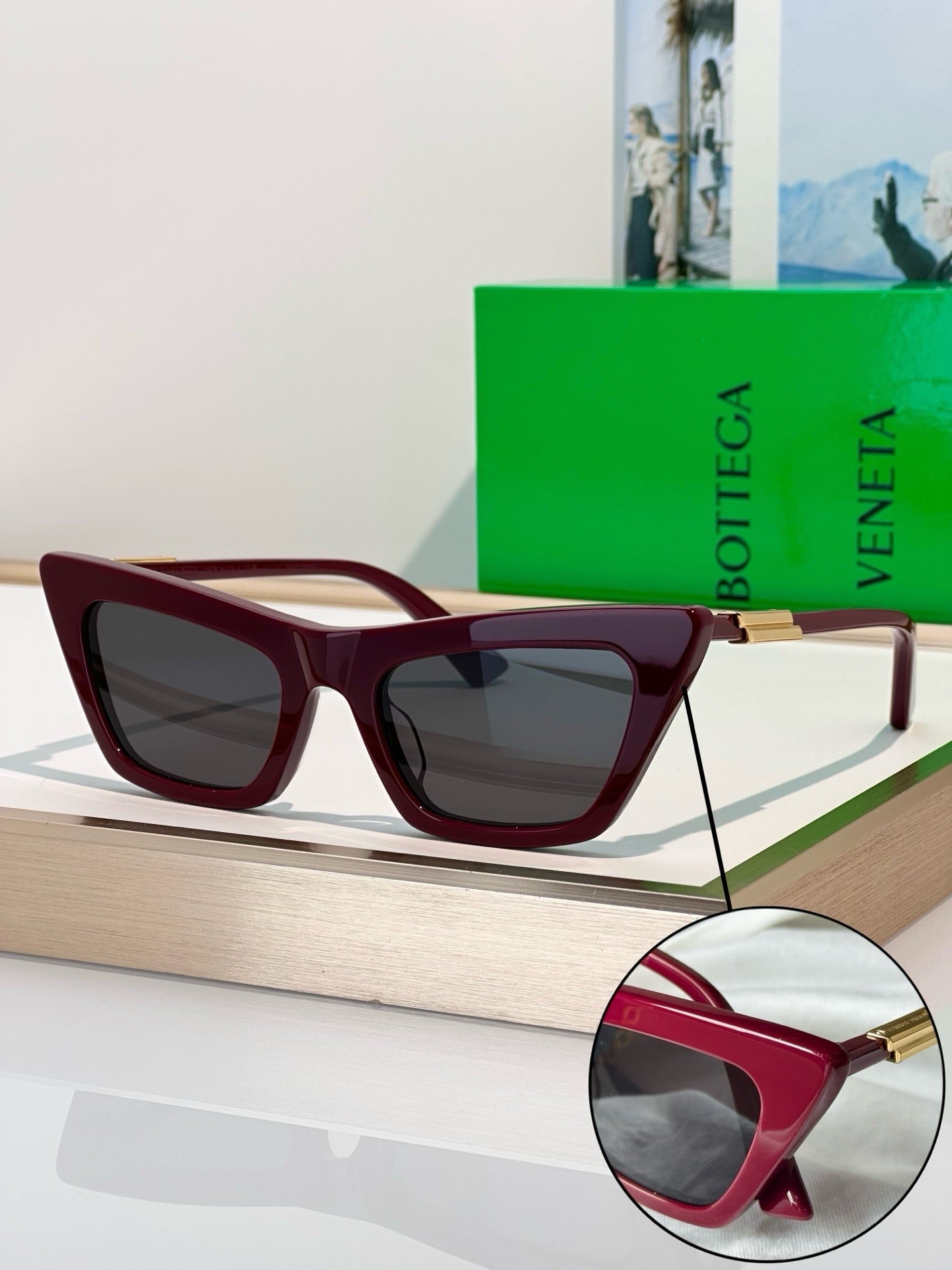 BOTTEGA VENETA BV1446 Snap Ribbon 53MM Cat-Eye Sunglasses 💚