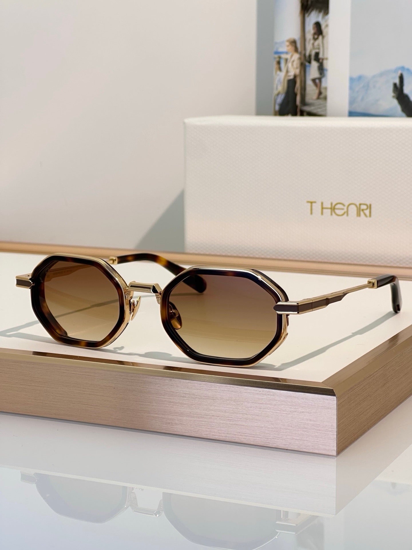 T HENRI SQUADRA Eyewear Frame Sunglasses 👑