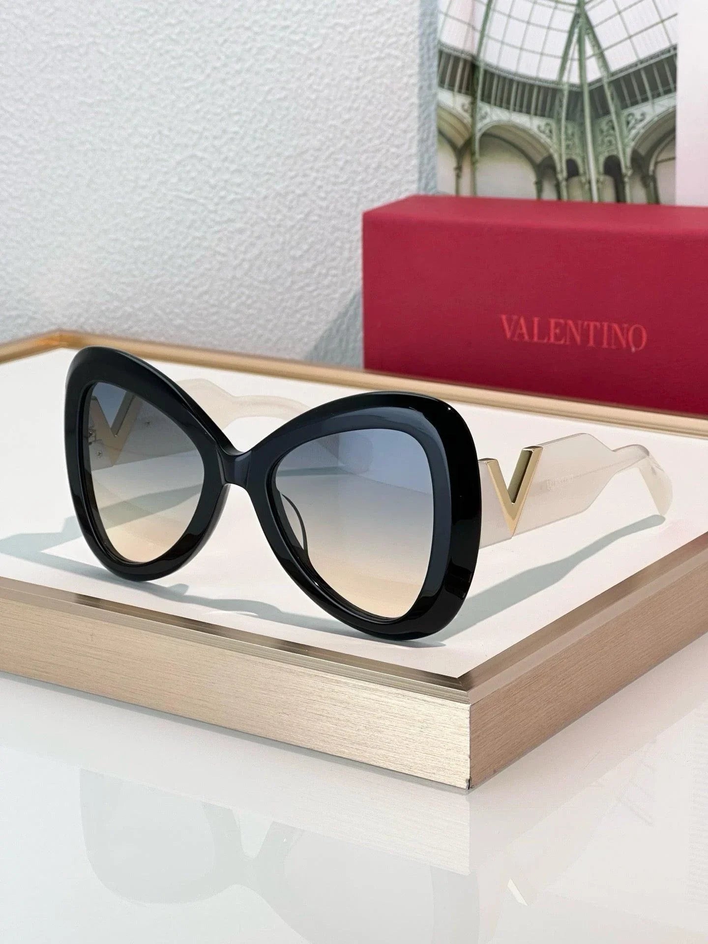 Valentino V-Gold-III VLS 138 Women's Sunglasses✨