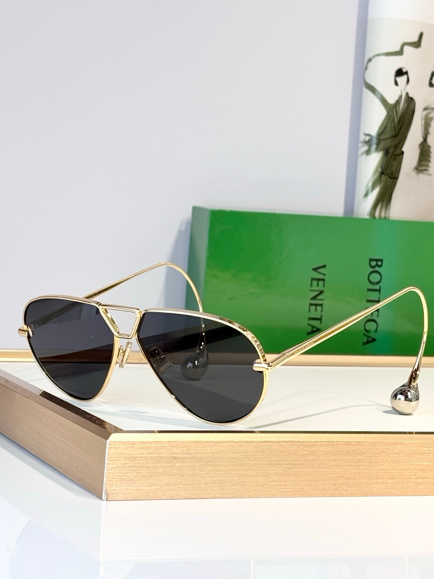 BOTTEGA VENETA BV1437S Sunglasses 💚