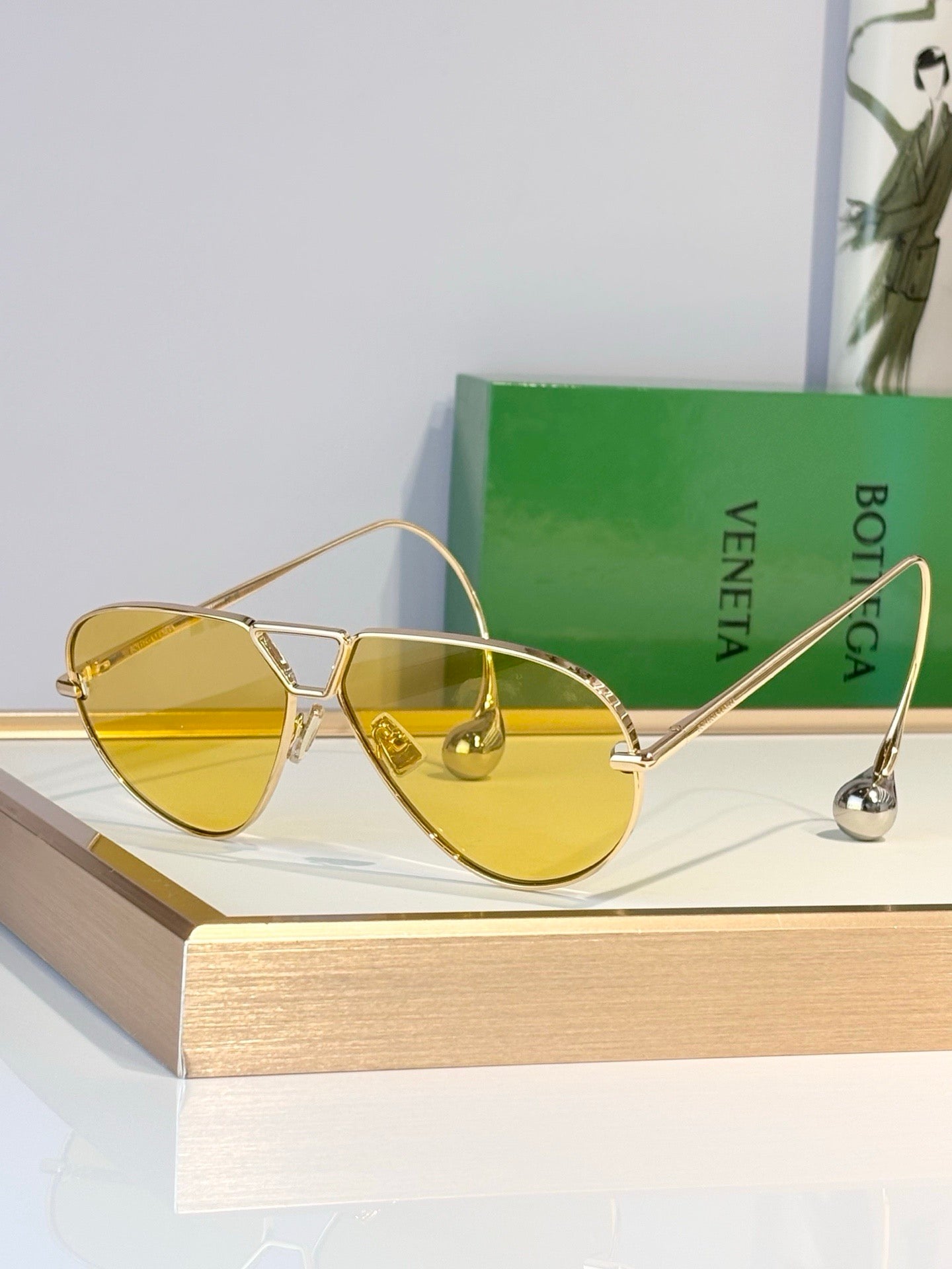 BOTTEGA VENETA BV1437S Sunglasses 💚