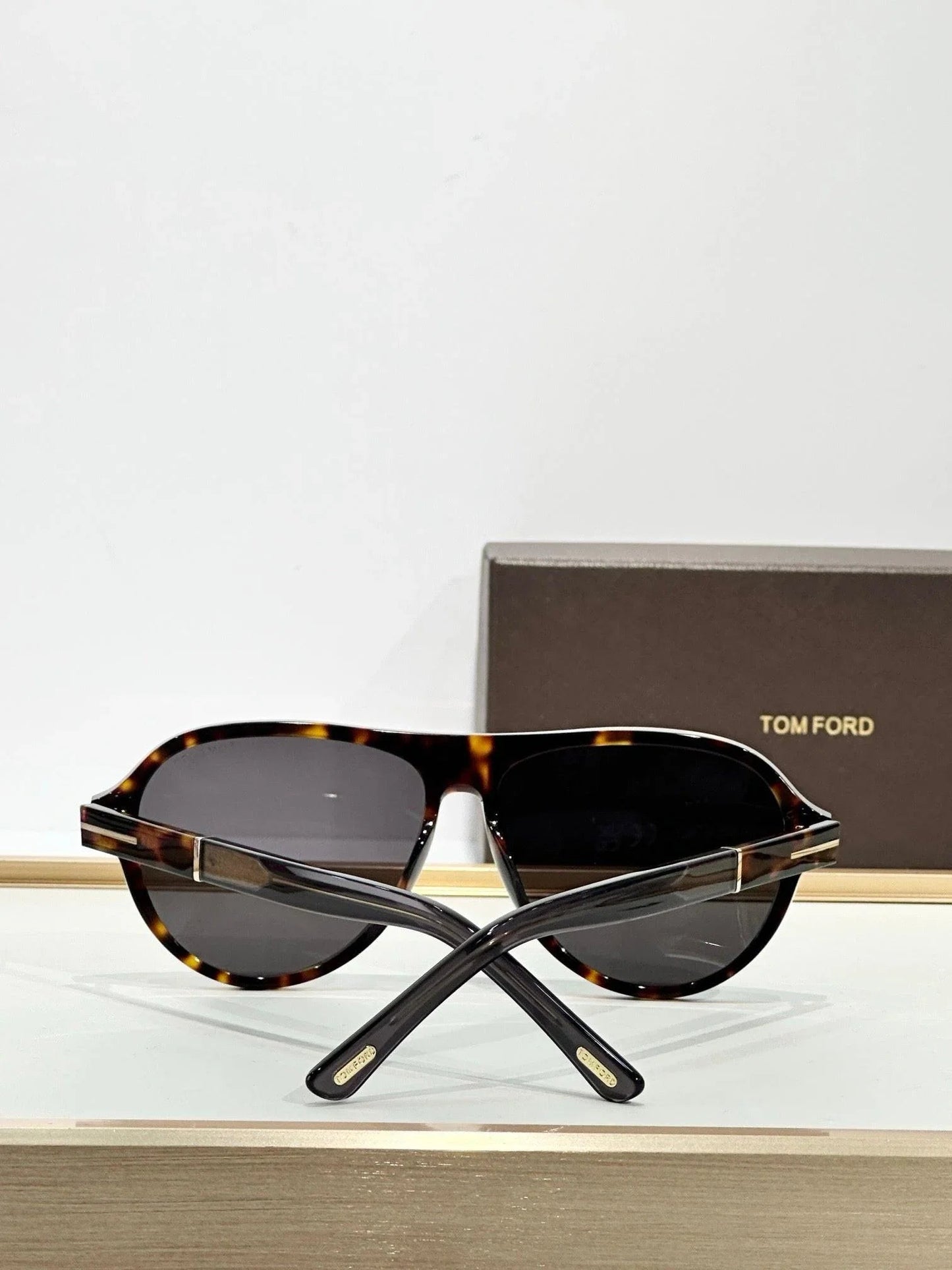 TOM FORD TF1080 PHOTOCHROMATIC QUINCY Sunglasses ✨