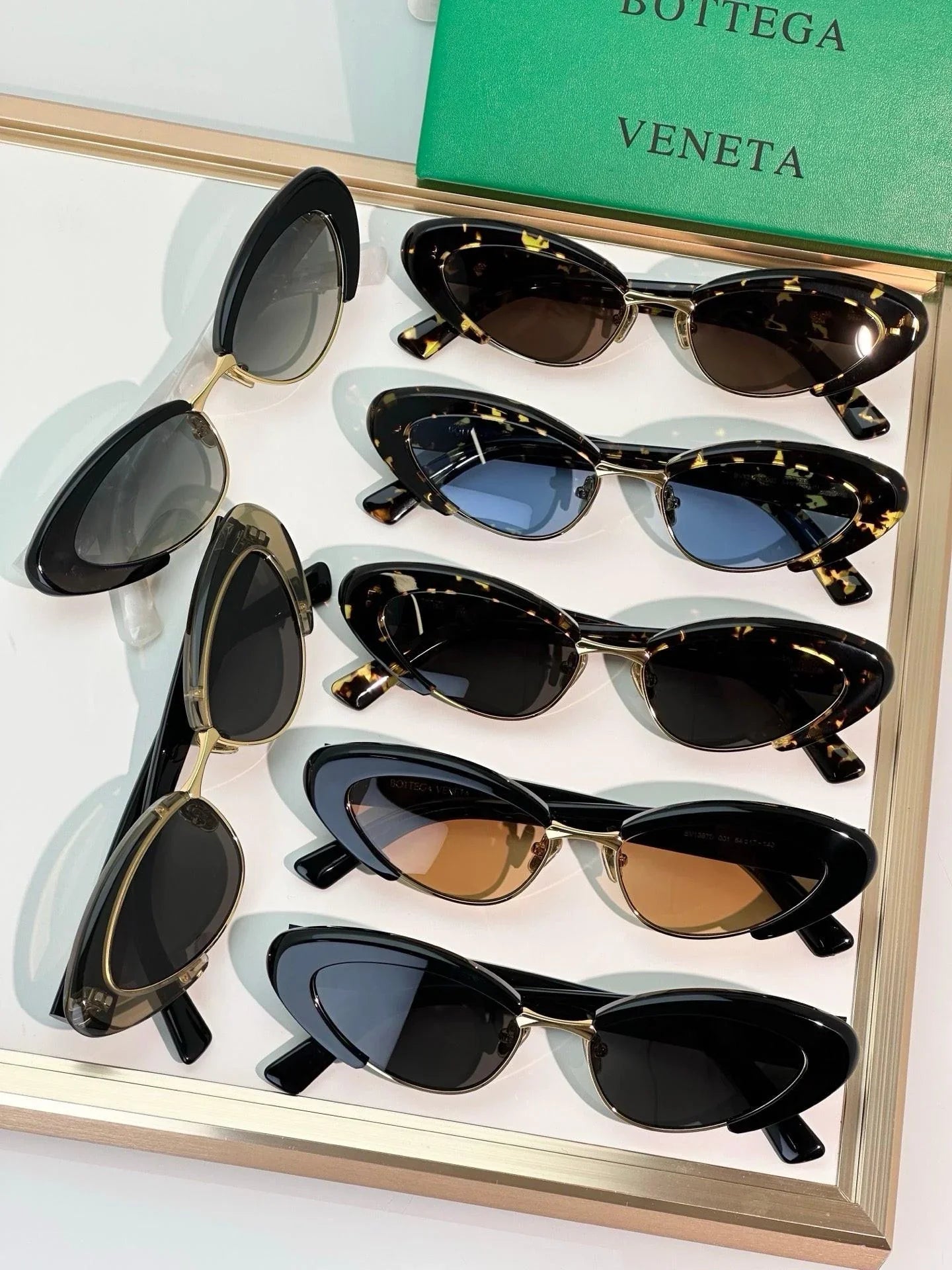 BOTTEGA VENETA BV1387 Women's  Sunglasses💚