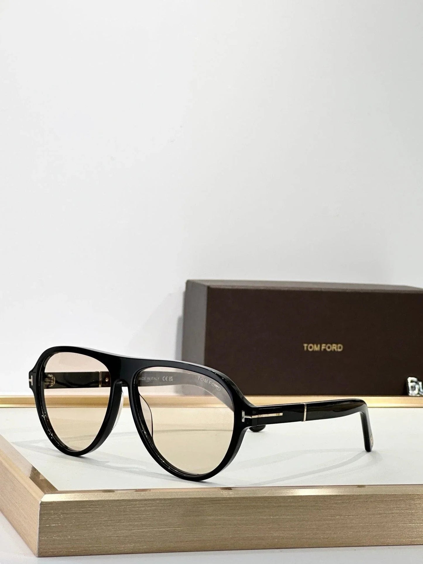 TOM FORD TF1080 PHOTOCHROMATIC QUINCY Sunglasses ✨