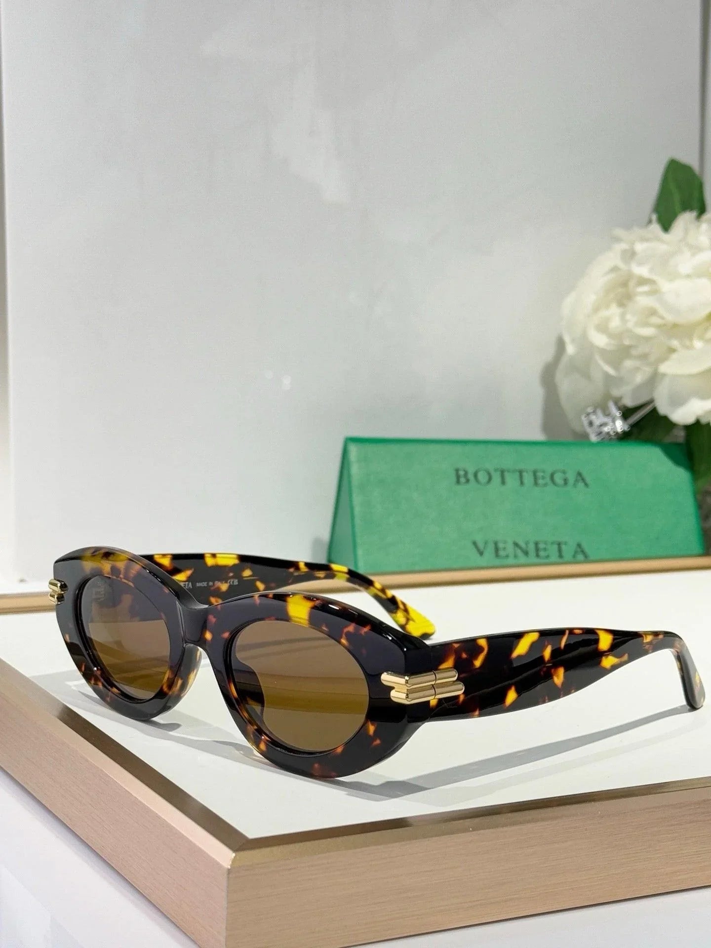 BOTTEGA VENETA BV1322S  Women's Sunglasses💚