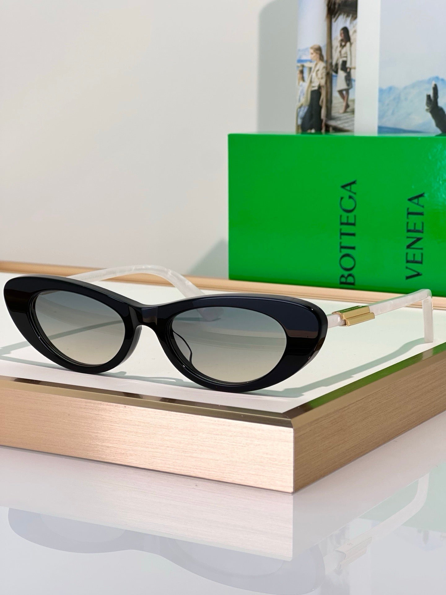 BOTTEGA VENETA BV1447S 001 Sunglasses💚