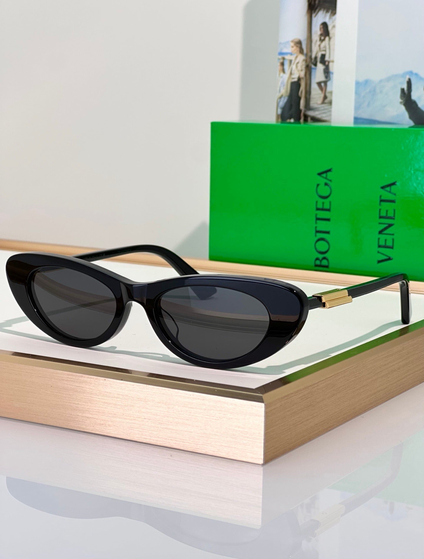 BOTTEGA VENETA BV1447S 001 Sunglasses💚