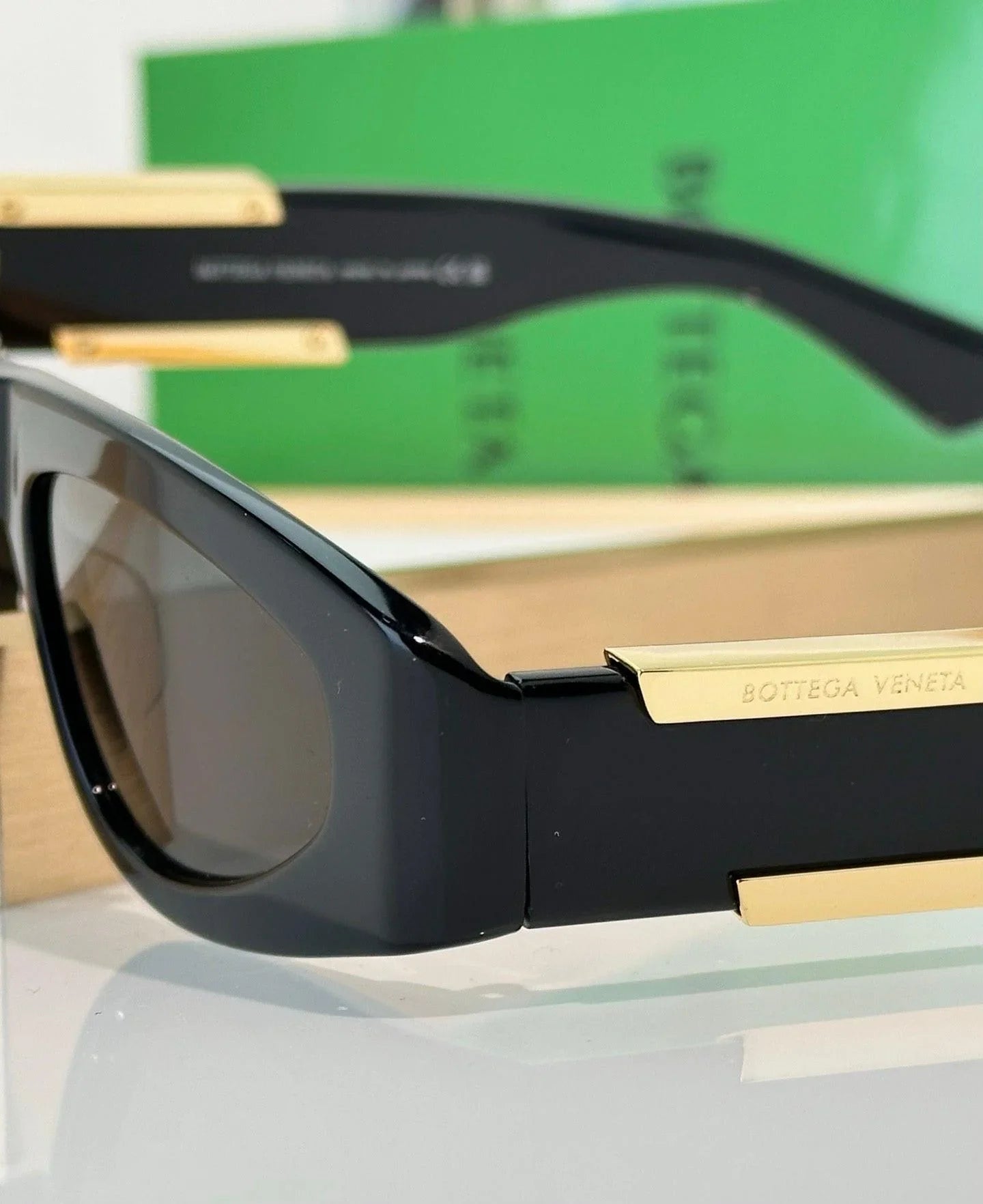 BOTTEGA VENETA BV1407S  Unisex Sunglasses💚