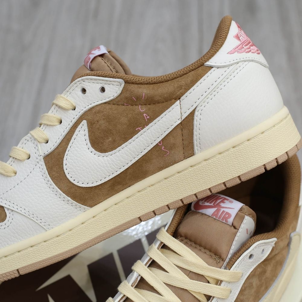 Air Jordan 1 Retro Low OG x Travis Scott Sail Shy Pink