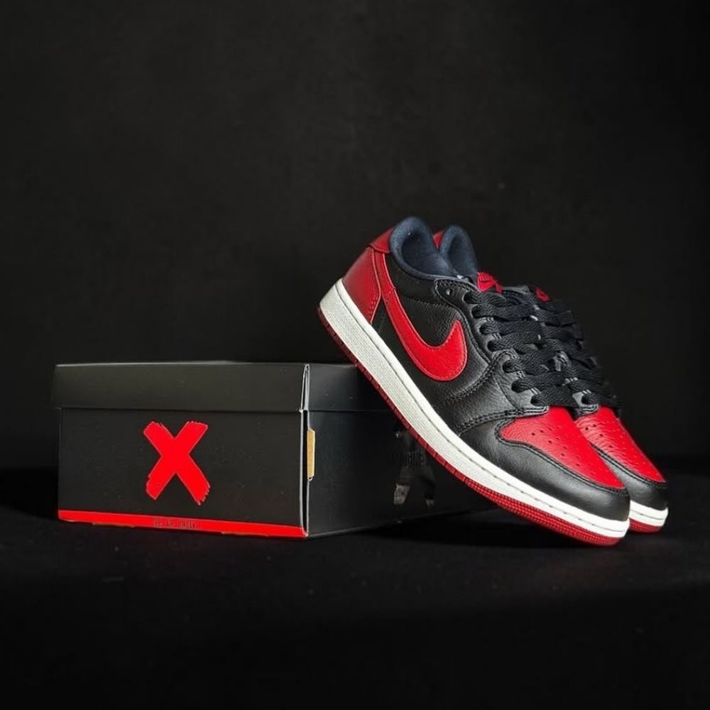 Air Jordan 1 Low OG Banned